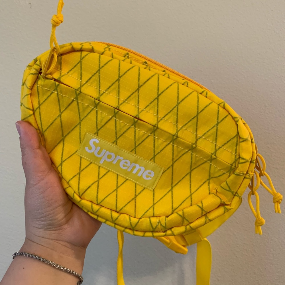 Supreme Bumbag